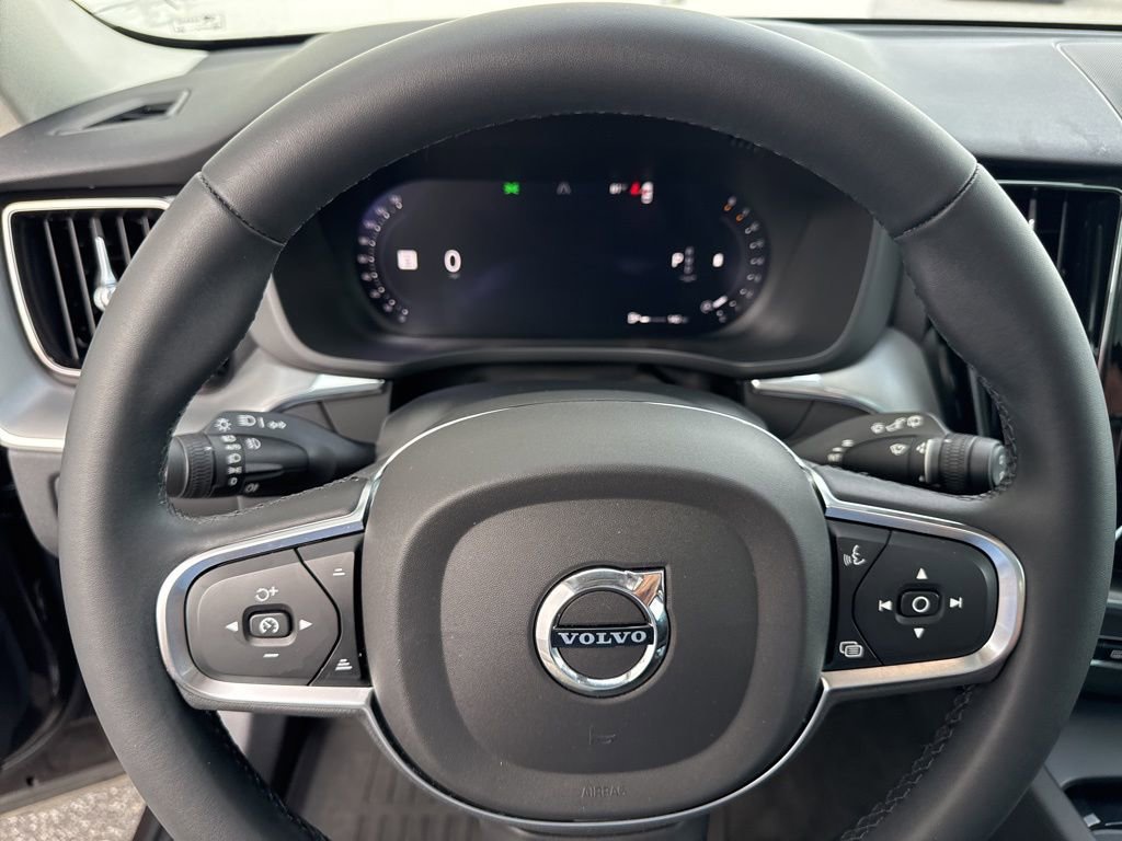 Used 2024 Volvo XC60 B5 Core w/ Protection Package Premier image 32