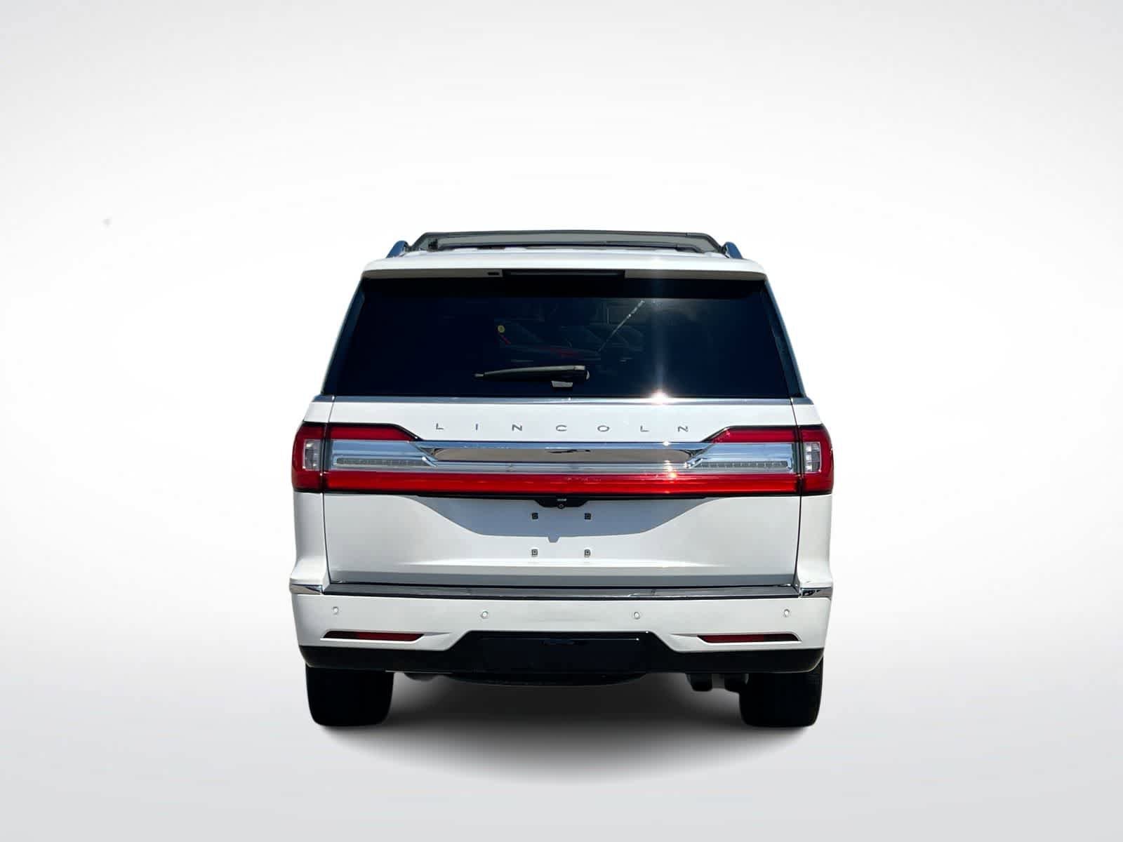 Used 2018 Lincoln Navigator Reserve w/ Technology Package AWD/4WD image 5