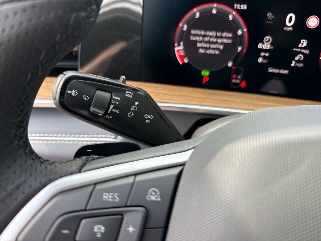 New 2026 Volkswagen Tiguan SEL R-Line AWD/4WD image 22