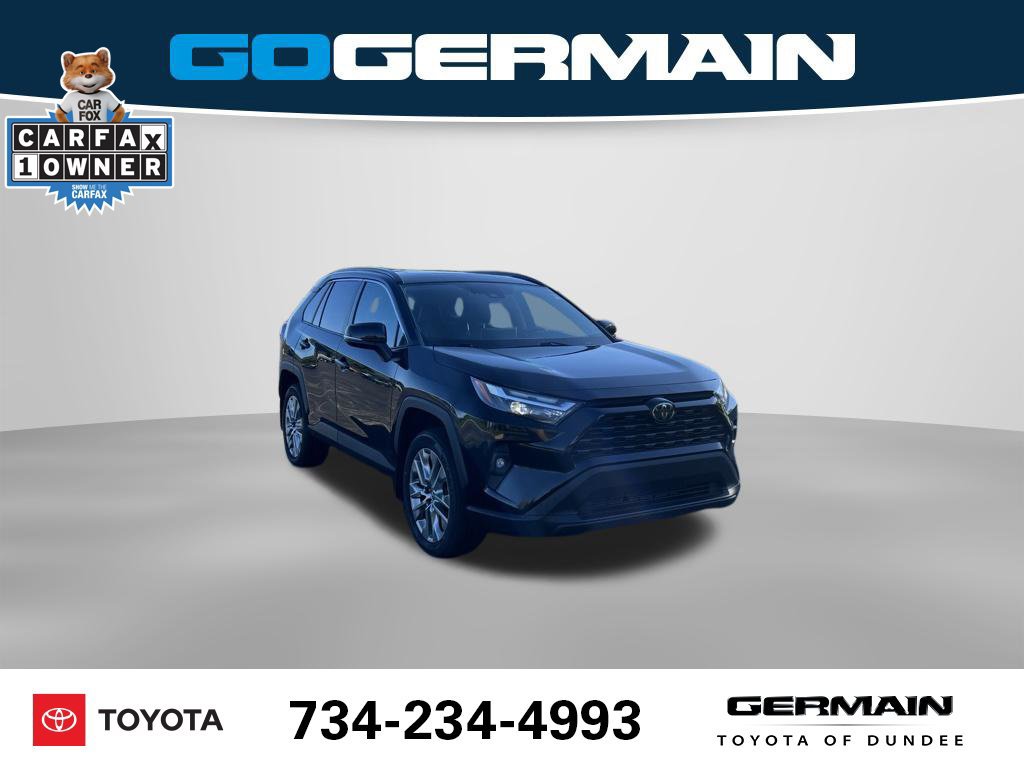 Used 2022 Toyota RAV4 XLE Premium AWD/4WD image 4