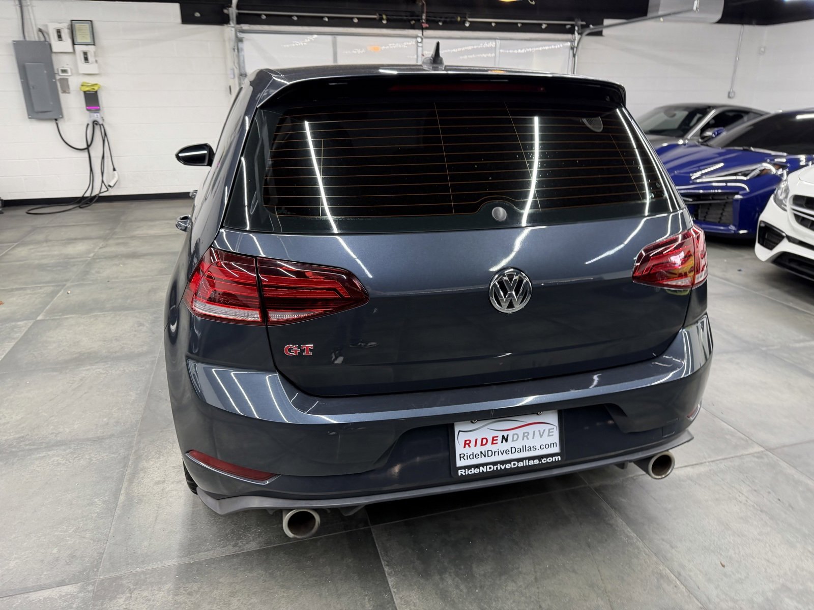 Used 2019 Volkswagen GTI SE w/ SE Experience Package image 5
