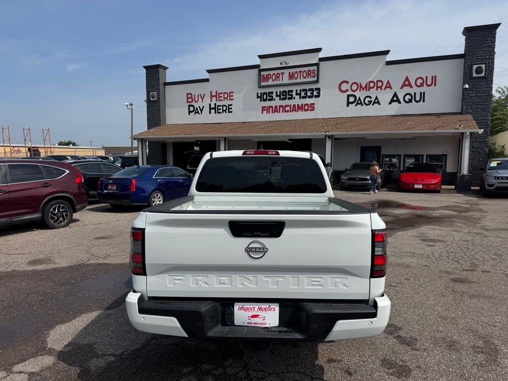 Used 2025 Nissan Frontier SV w/ Tow Package RWD image 6