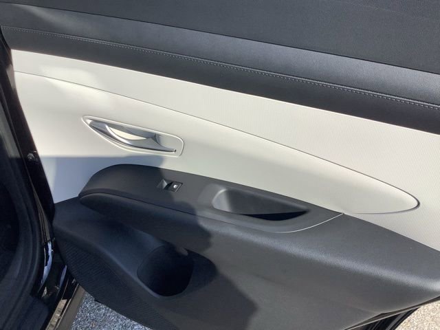 New 2026 Hyundai Tucson Blue SE image 17