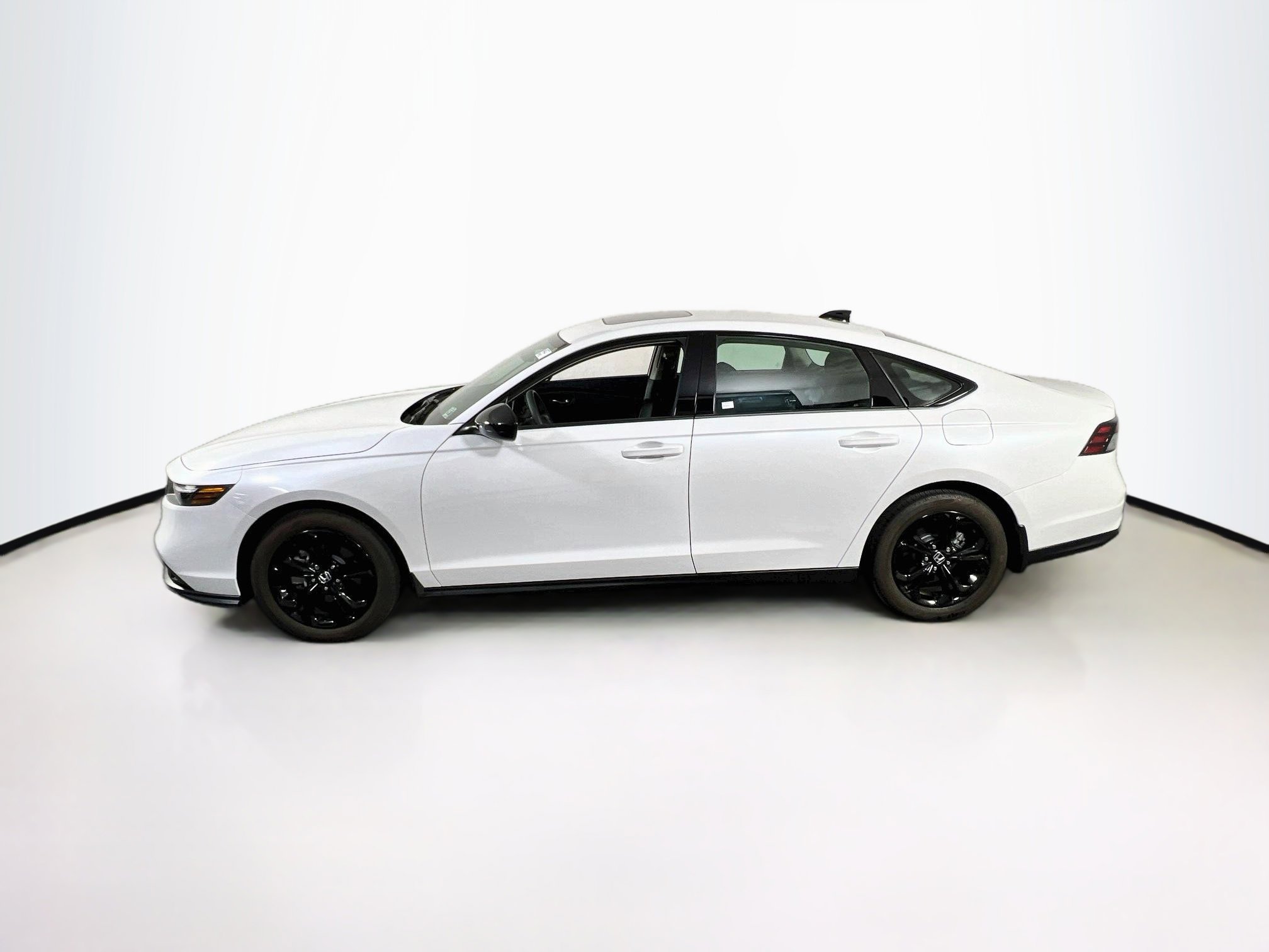 Used 2025 Honda Accord SE image 8