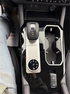 New 2026 Mitsubishi Outlander SE AWD/4WD image 21
