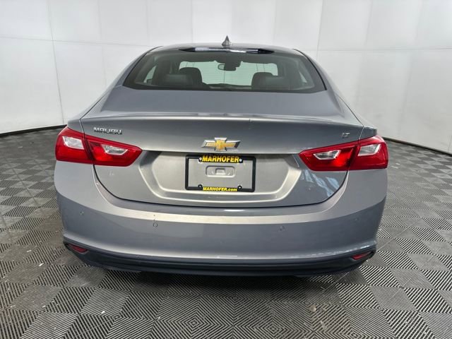 Used 2017 Chevrolet Malibu LT w/ Leather Package image 4