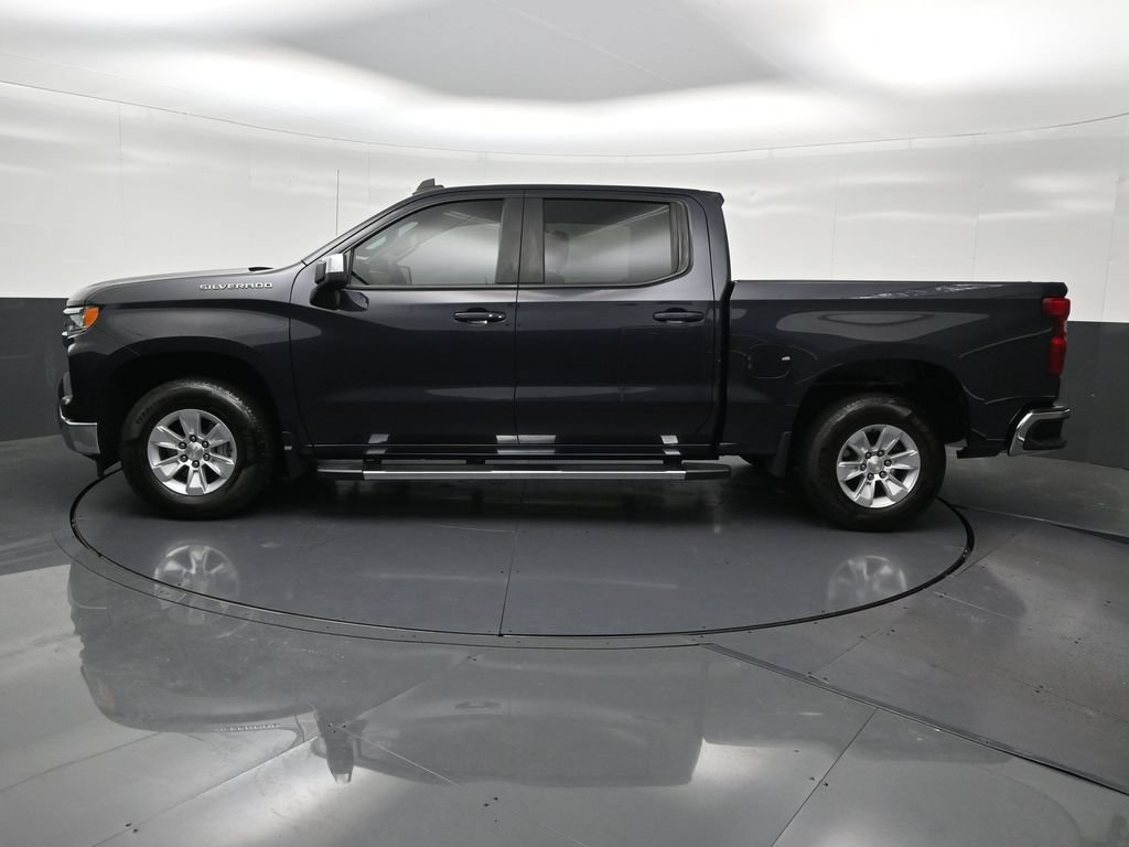 Used 2023 Chevrolet Silverado 1500 LT RWD image 2