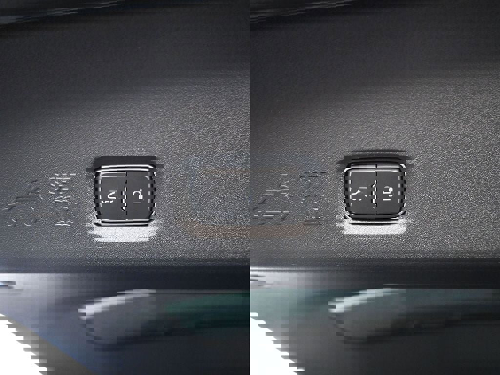 New 2026 Lincoln Navigator L Reserve w/ Jet Appearance Package image 41