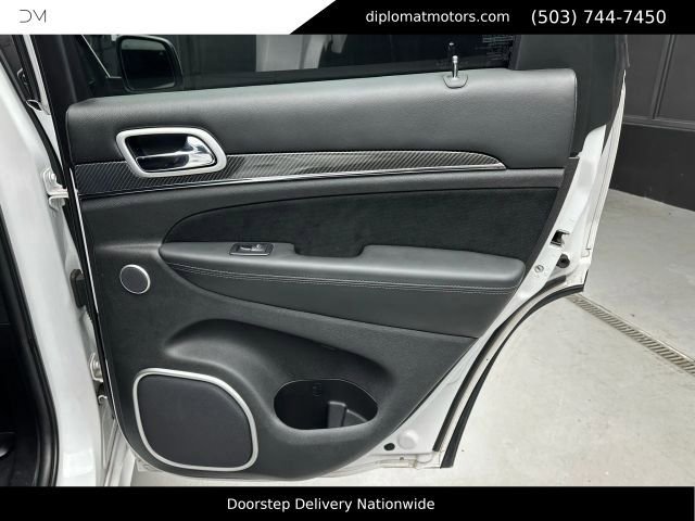 Used 2020 Jeep Grand Cherokee SRT AWD/4WD image 26