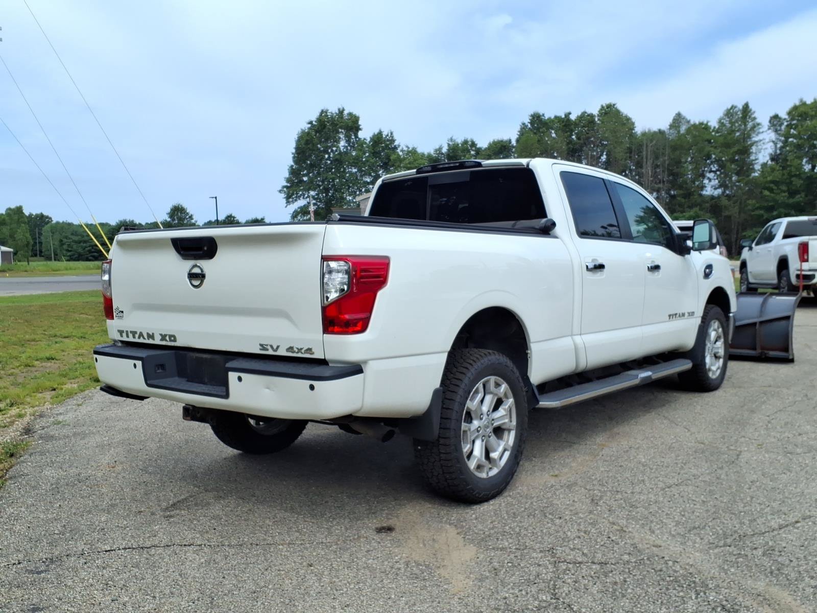 Used 2019 Nissan Titan SV w/ SV Convenience Package AWD/4WD image 15