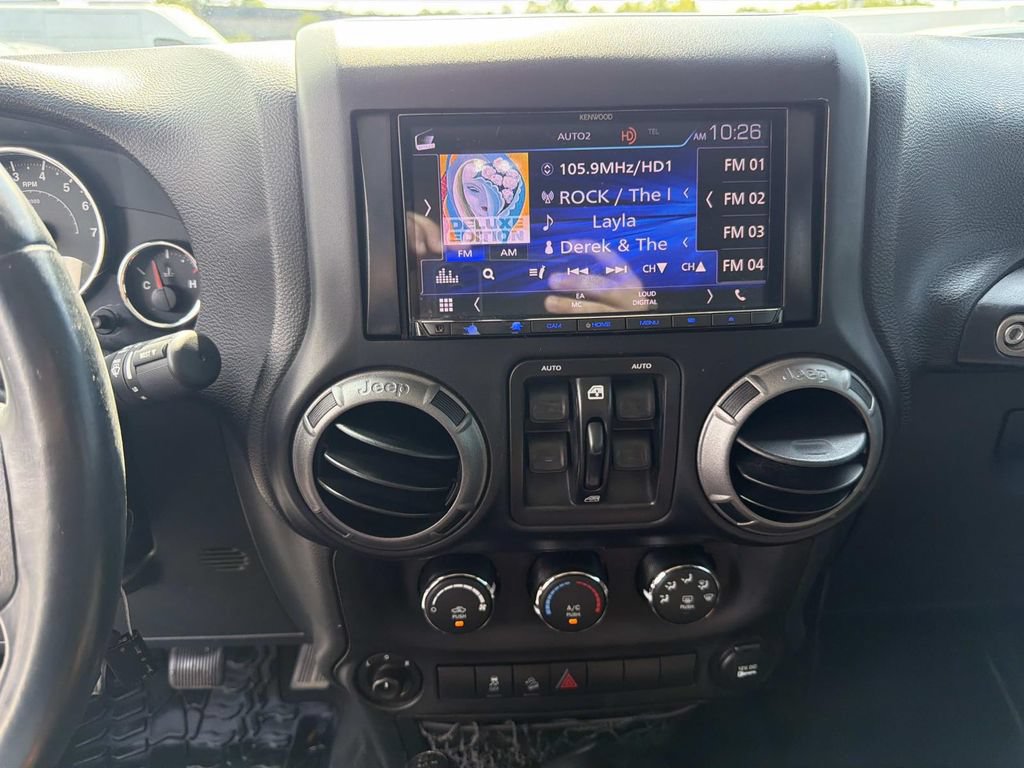 Used 2018 Jeep Wrangler Unlimited Sport S AWD/4WD image 26