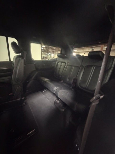 Used 2024 Jeep Wagoneer Series III AWD/4WD image 31