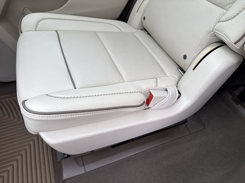 Used 2022 GMC Yukon Denali image 29