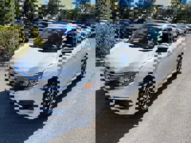 Used 2018 Honda Civic EX image 2