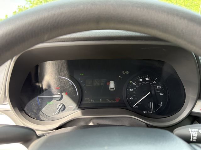 Used 2025 Toyota Sienna LE FWD image 28