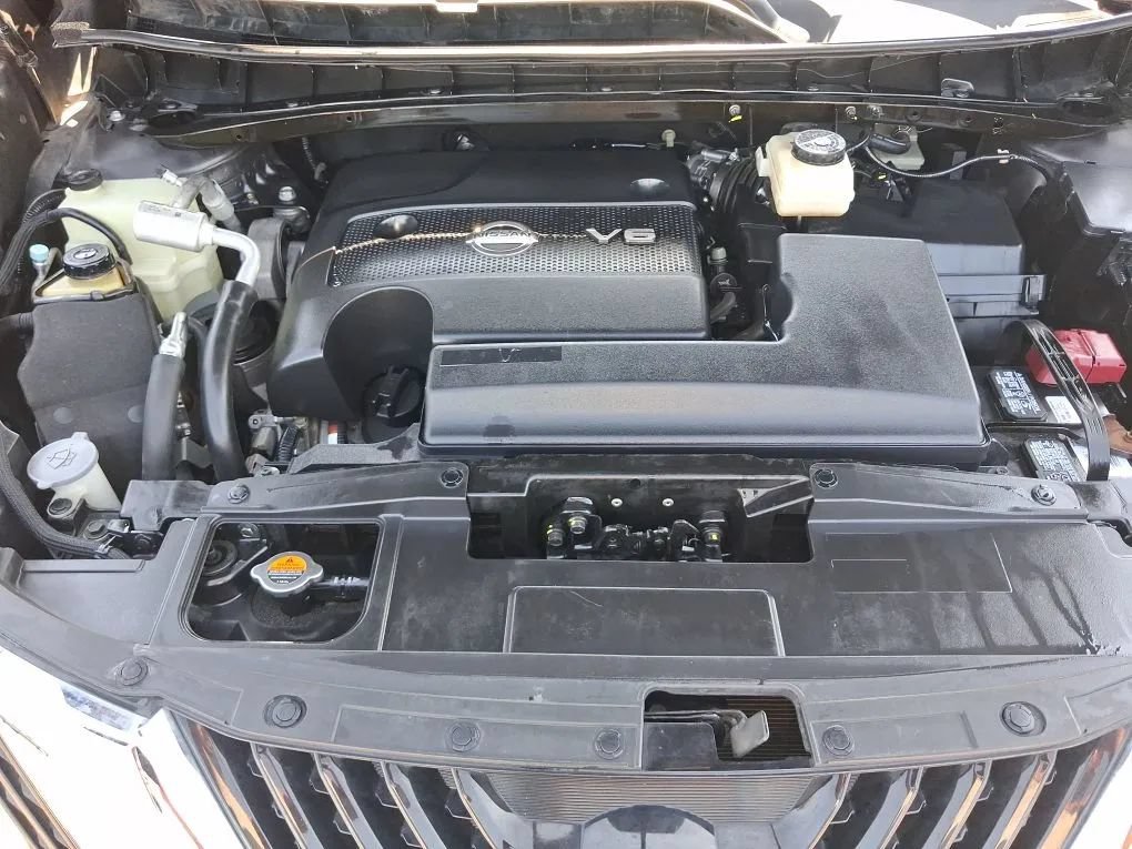 Used 2015 Nissan Murano Platinum w/ Platinum Technology Package FWD image 9