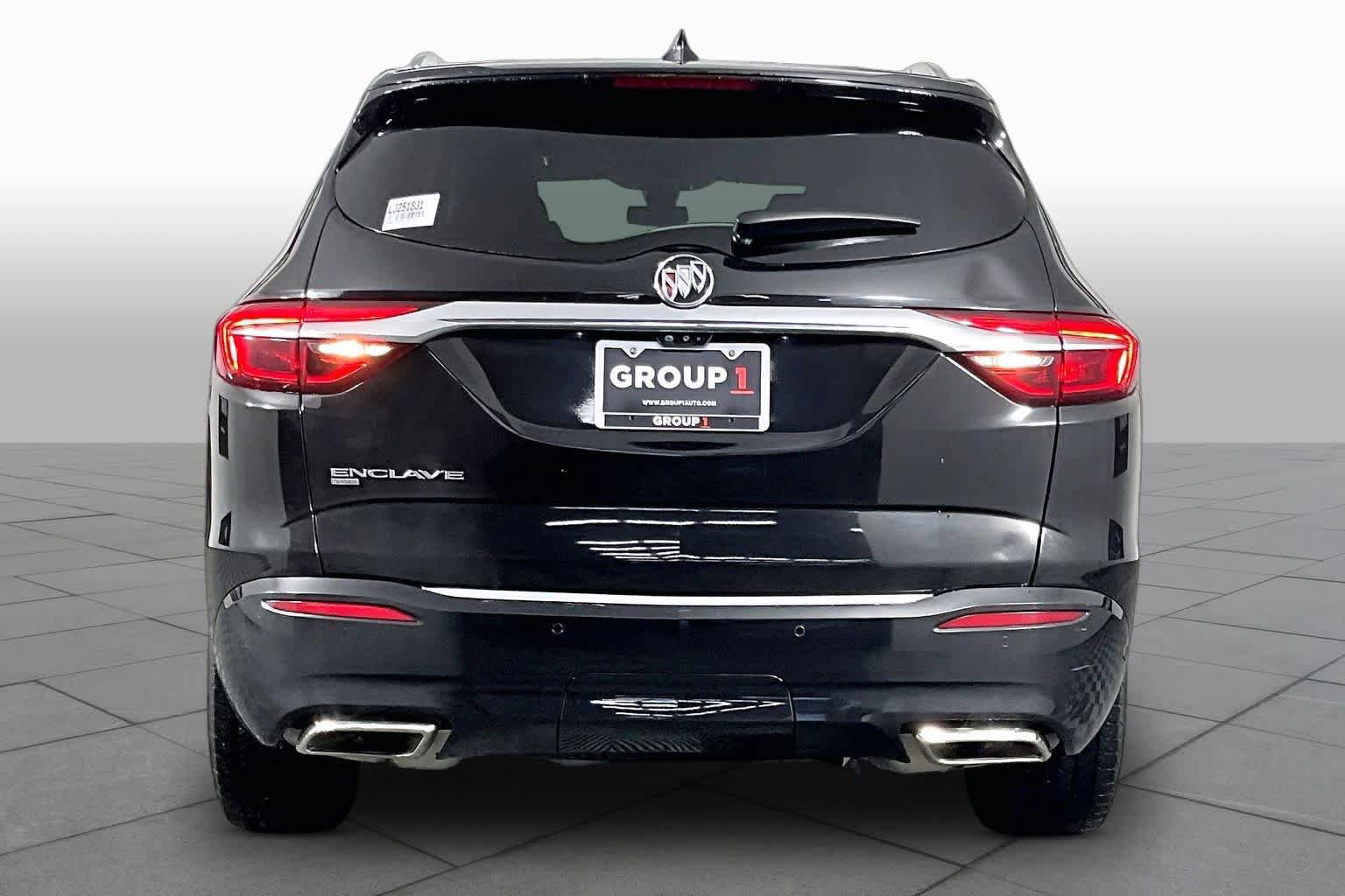 Used 2020 Buick Enclave Avenir w/ Avenir Technology Package AWD/4WD image 5