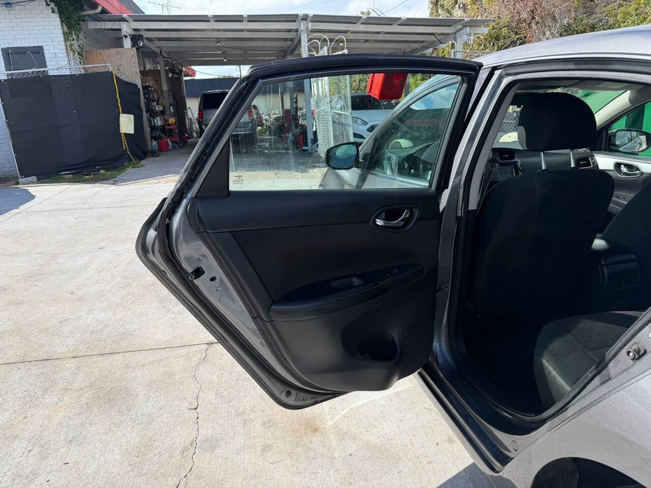 Used 2019 Nissan Sentra S image 9