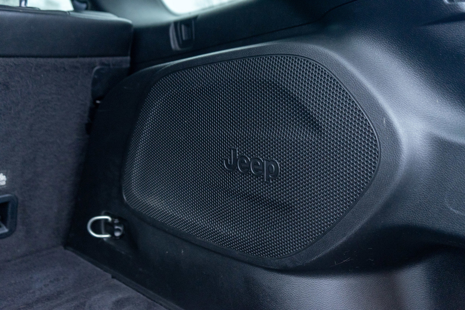 Used 2021 Jeep Cherokee Limited image 10