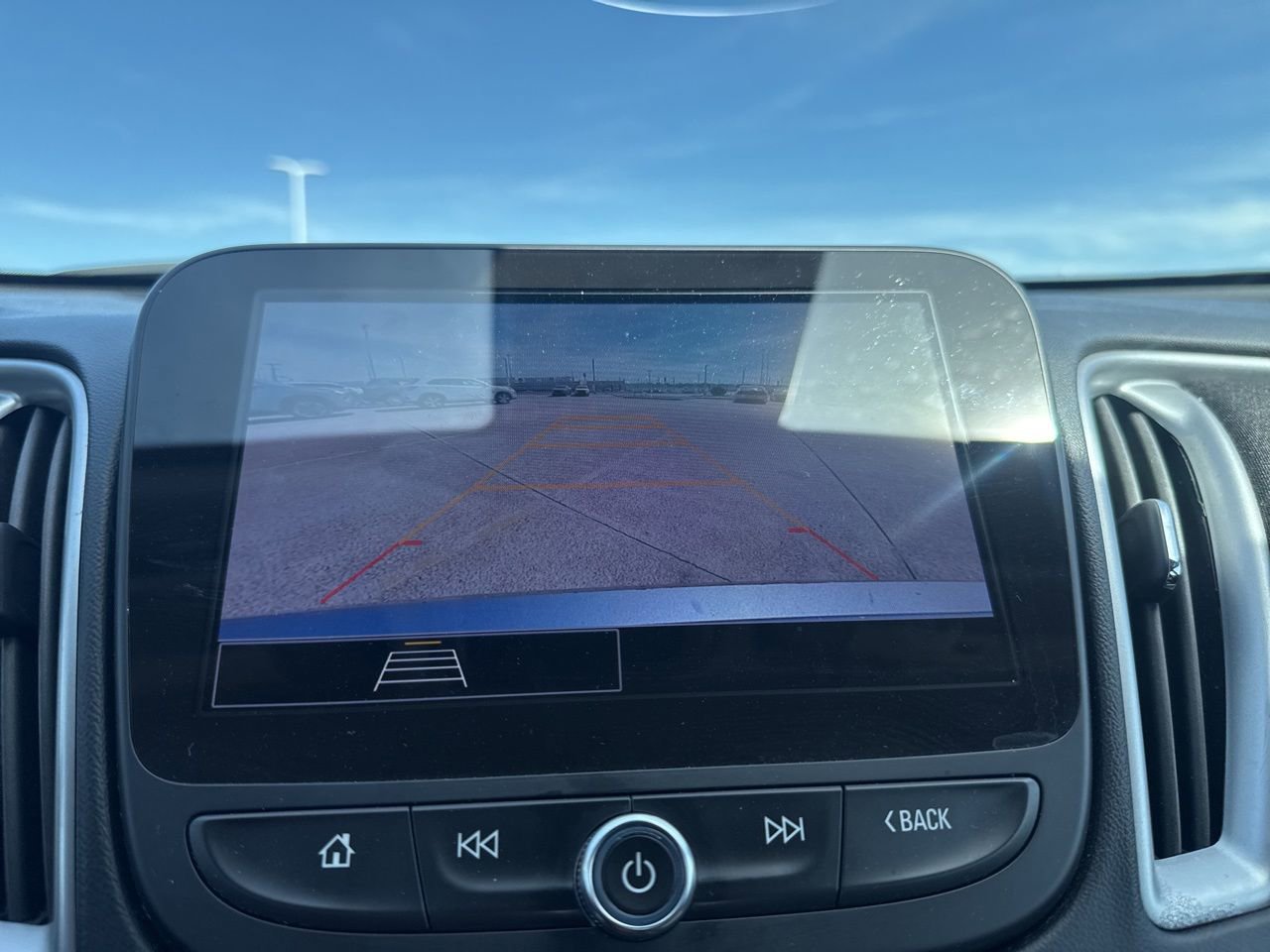 Used 2025 Chevrolet Malibu LS image 44