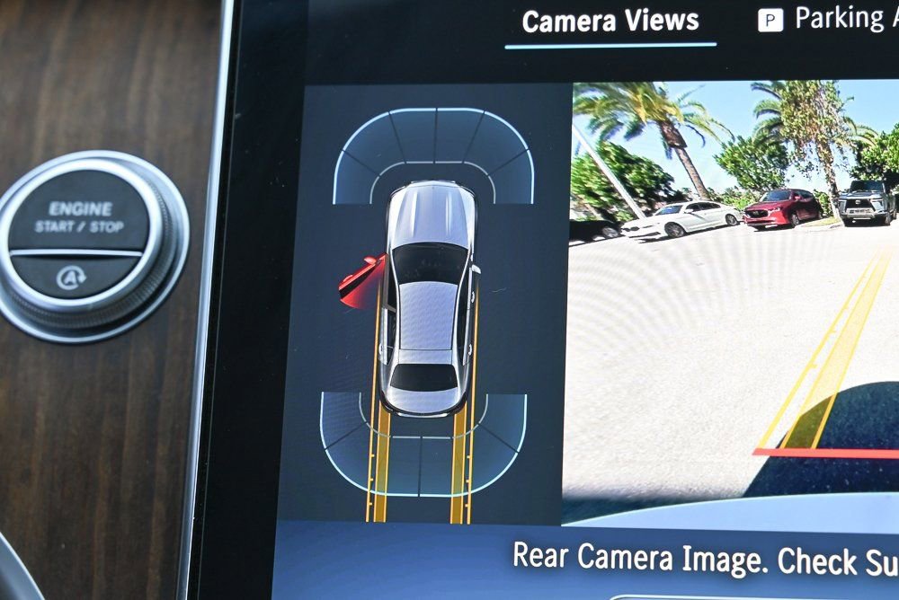 Used 2025 Mercedes-Benz C 300 Sedan image 39