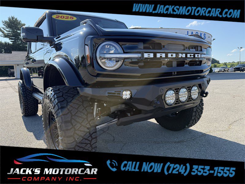 Used 2025 Ford Bronco Outer Banks AWD/4WD image 7