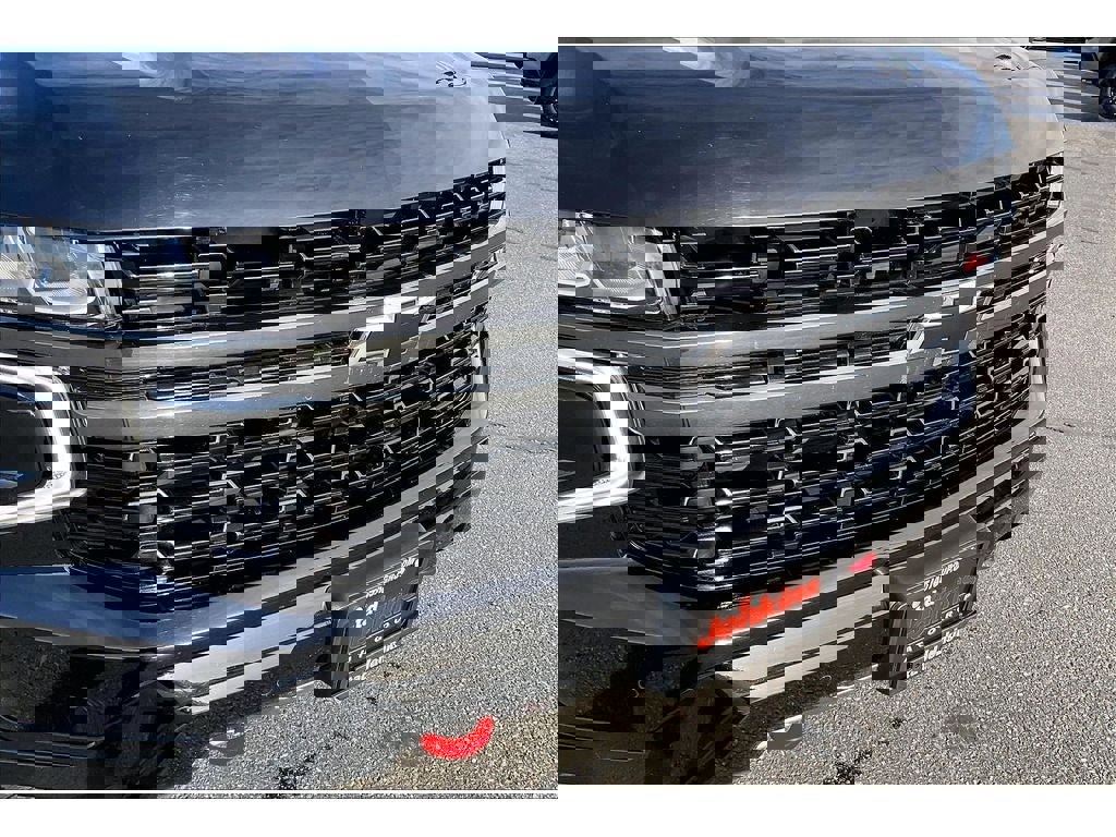 Used 2022 Chevrolet Tahoe Z71 image 32