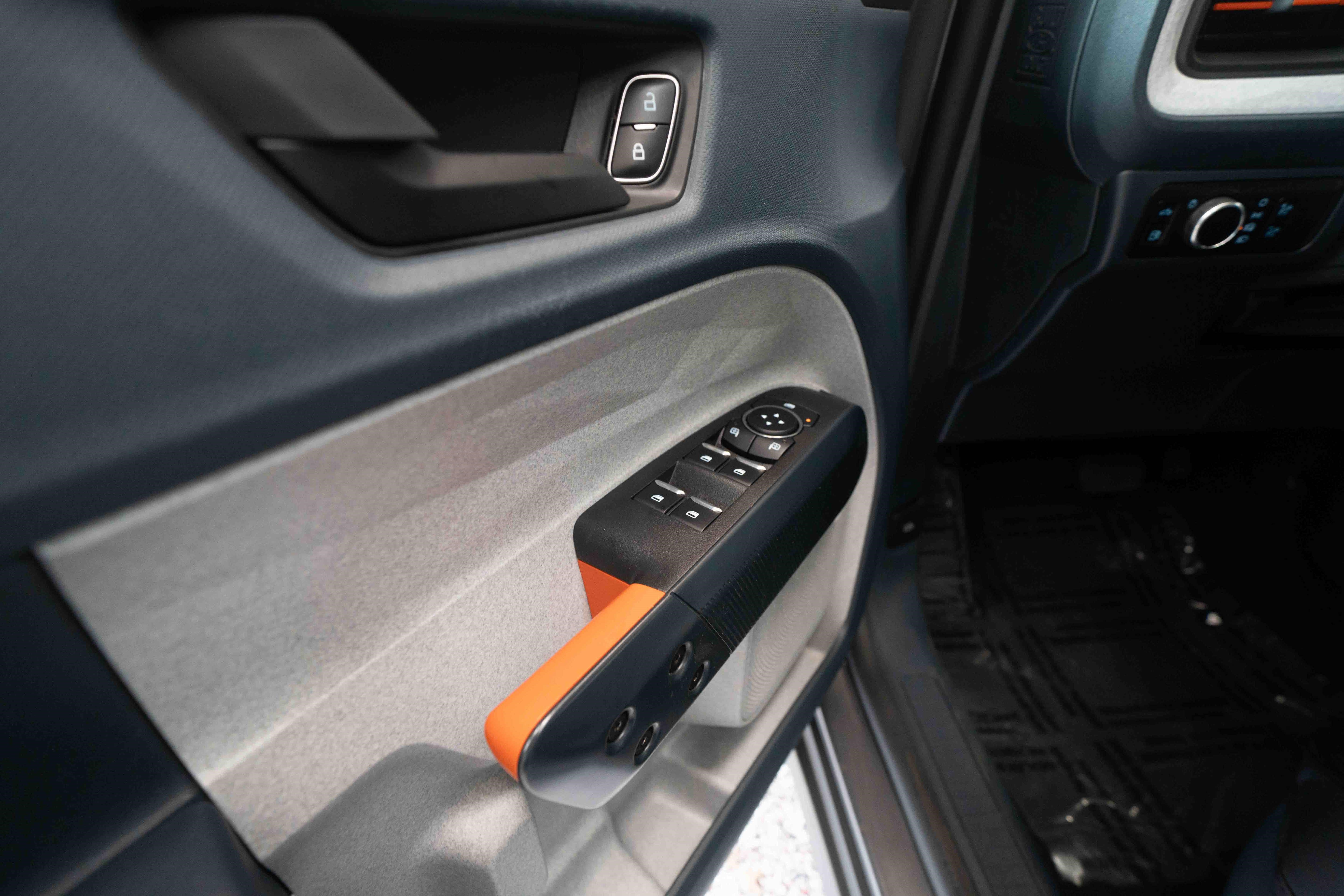 Used 2023 Ford Maverick XLT w/ XLT Luxury Package FWD image 7
