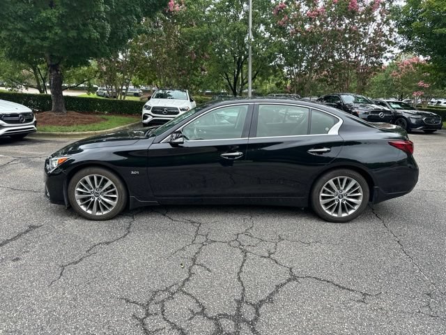 Used 2018 INFINITI Q50 Luxe w/ Essential Package (3.0T Luxe) AWD/4WD image 8