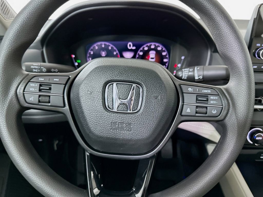 Certified 2025 Honda Accord SE image 18