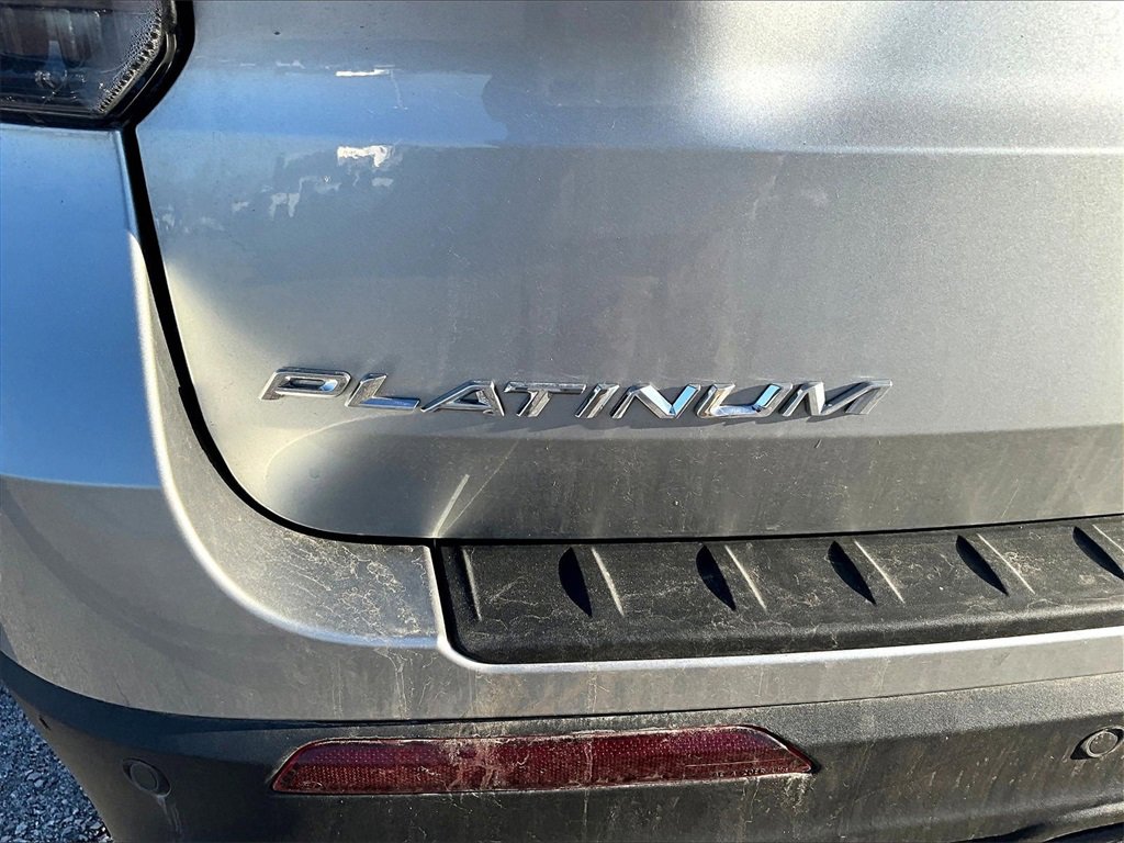 Used 2025 Ford Explorer Platinum w/ Ultimate Package image 28