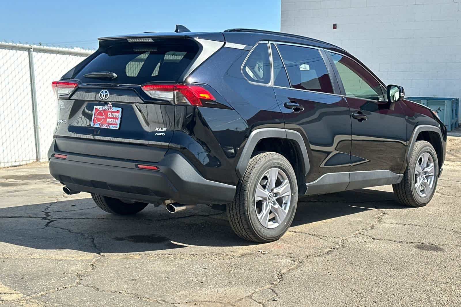 Used 2025 Toyota RAV4 XLE w/ Convenience Package AWD/4WD image 3