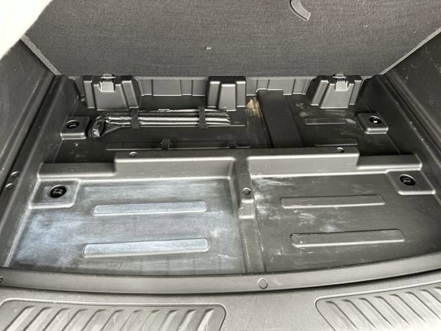 Certified 2023 GMC Yukon XL SLT w/ SLT Luxury Package image 31