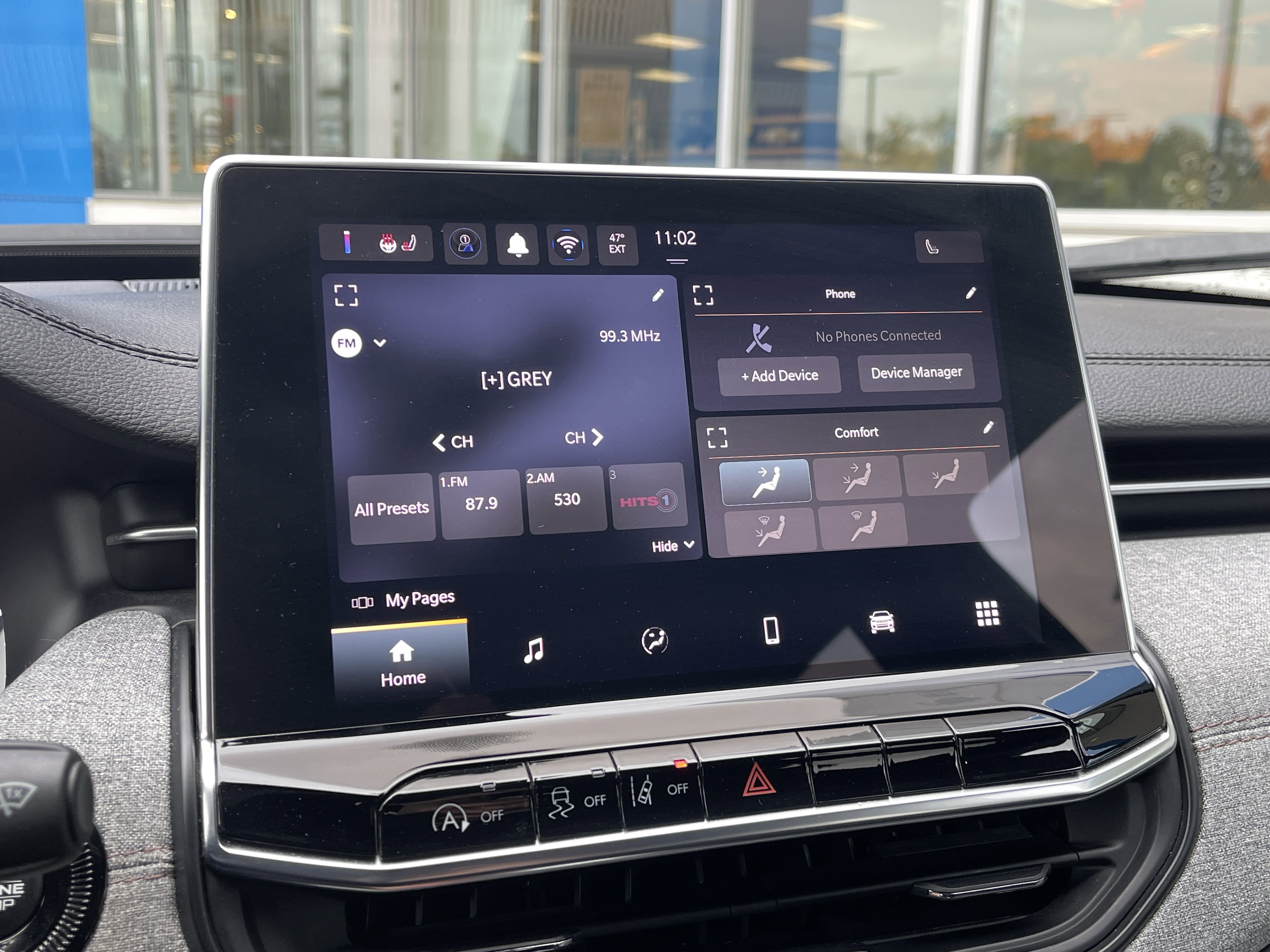 Used 2024 Jeep Compass Latitude image 25