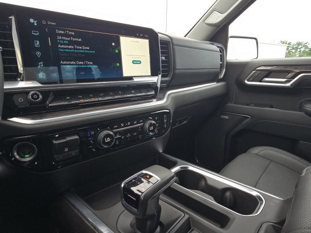 Certified 2022 Chevrolet Silverado 1500 LTZ w/ LTZ Convenience Package II AWD/4WD image 29