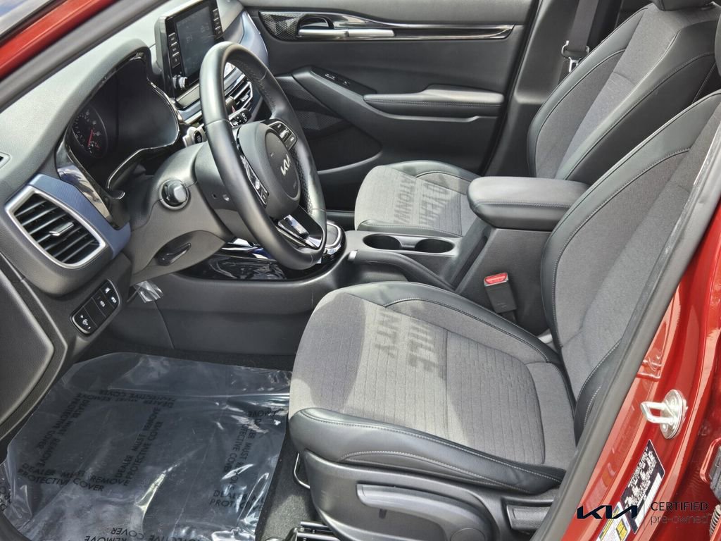 Certified 2023 Kia Seltos S FWD image 10