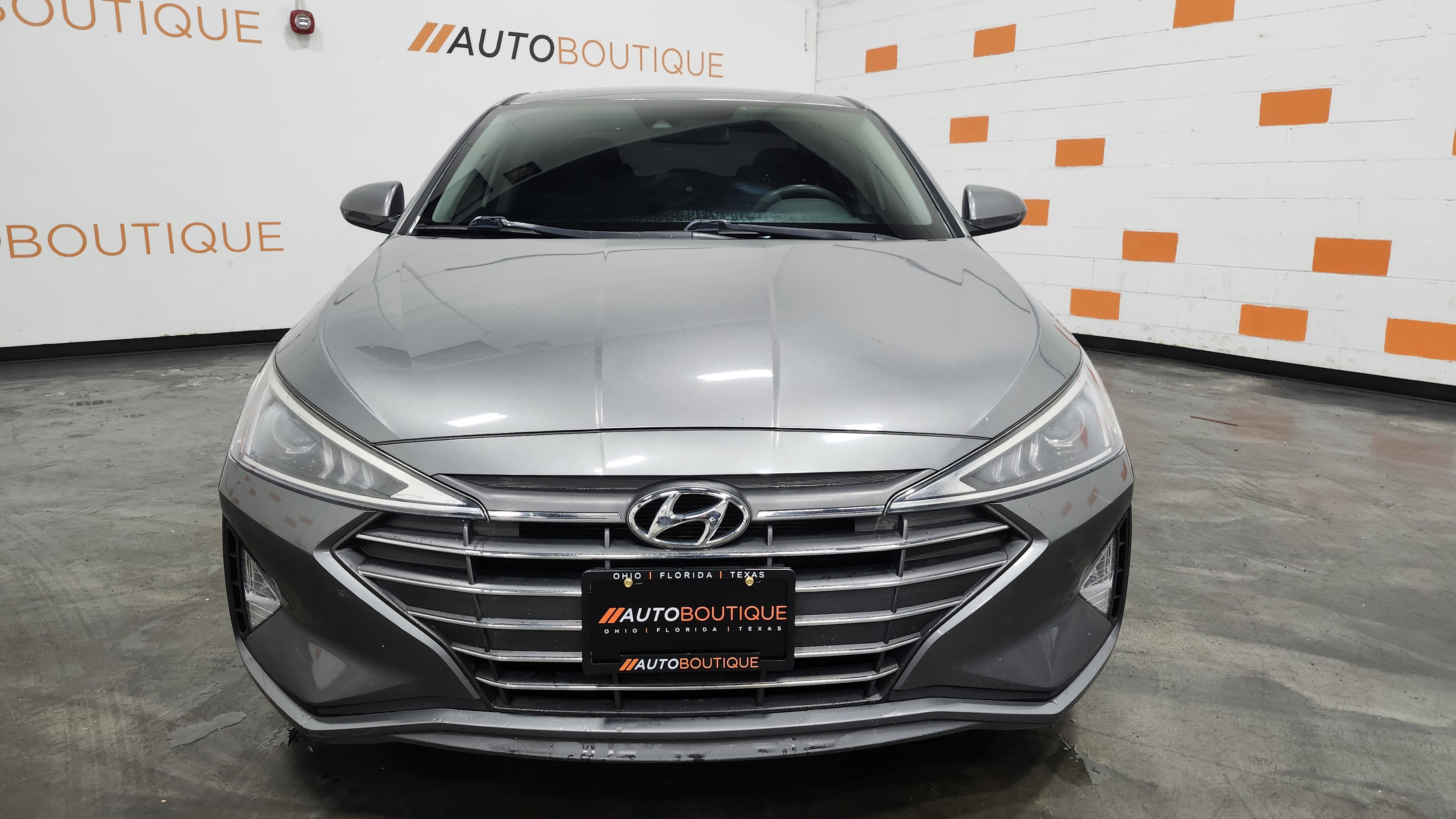 Used 2020 Hyundai Elantra SE w/ Cargo Package (C1) image 10