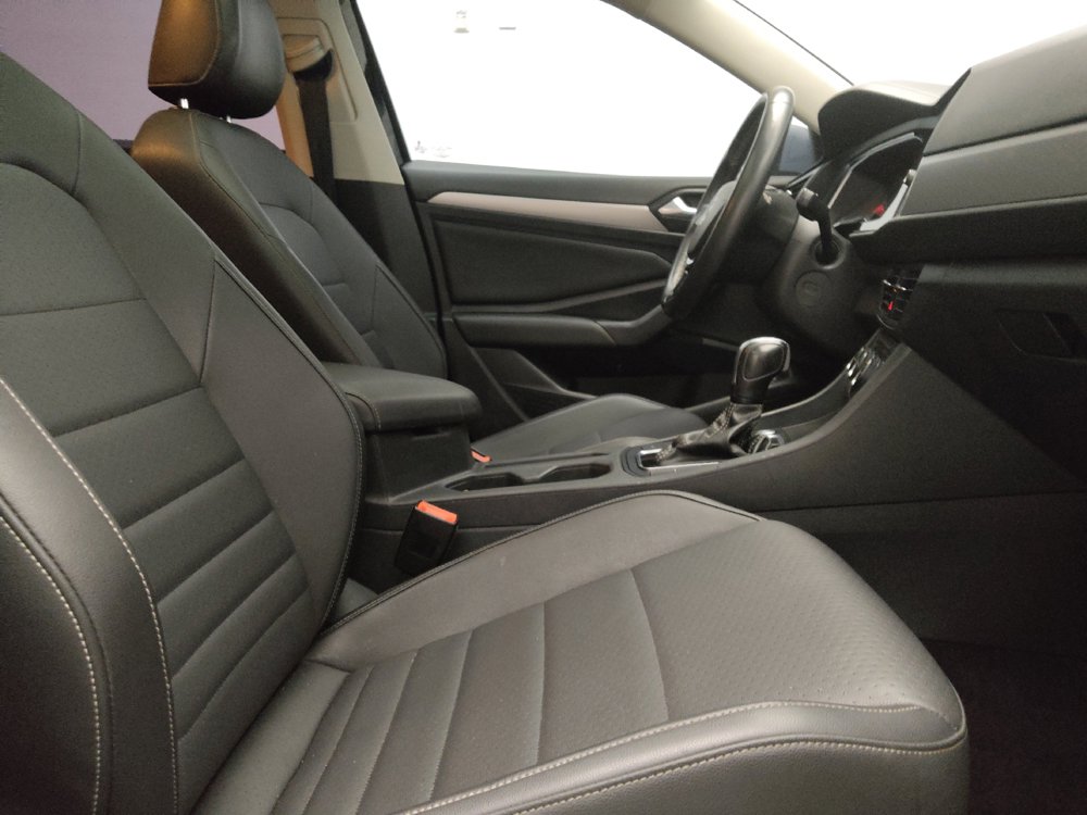 Used 2021 Volkswagen Jetta SE FWD image 21