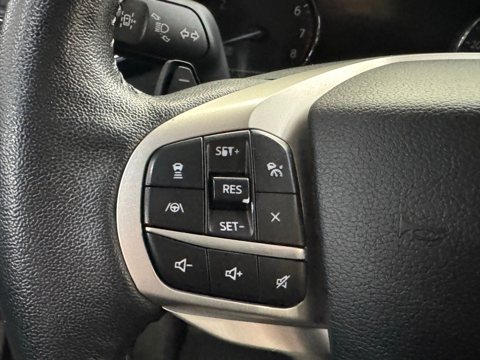 Used 2020 Ford Explorer Limited w/ Equipment Group 310A image 21