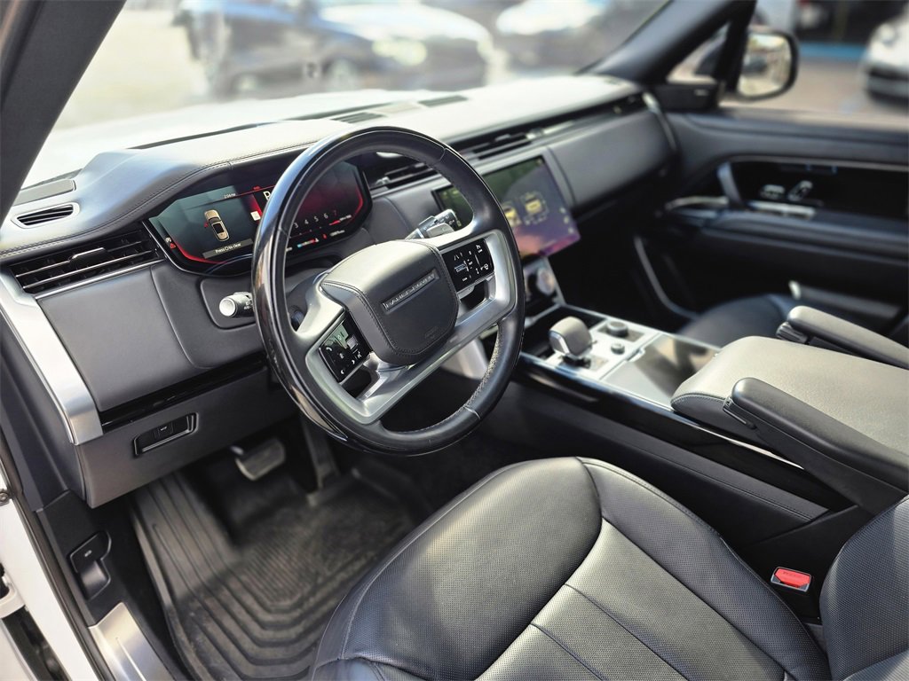 Used 2023 Land Rover Range Rover SE image 27