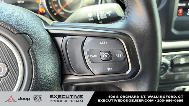 Used 2022 Jeep Gladiator Sport AWD/4WD image 12
