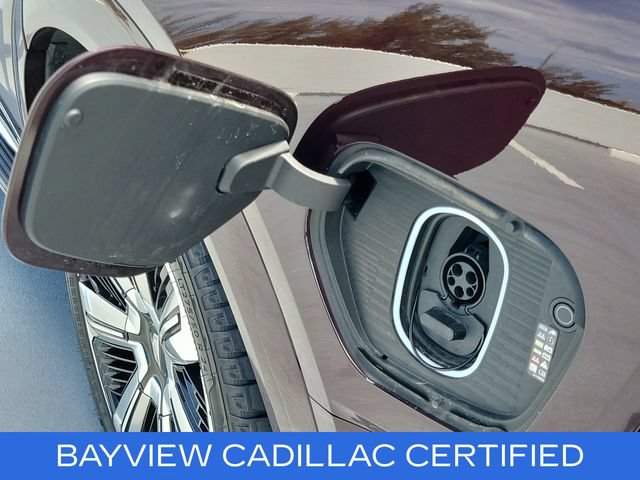 Certified 2025 Cadillac Escalade IQ Luxury 2 w/ LPO, Premium Carpet Package AWD/4WD image 12