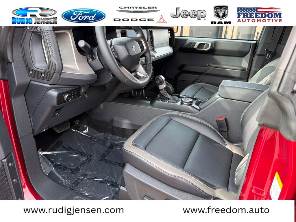 New 2026 Ford Bronco Outer Banks w/ Sasquatch Package image 9