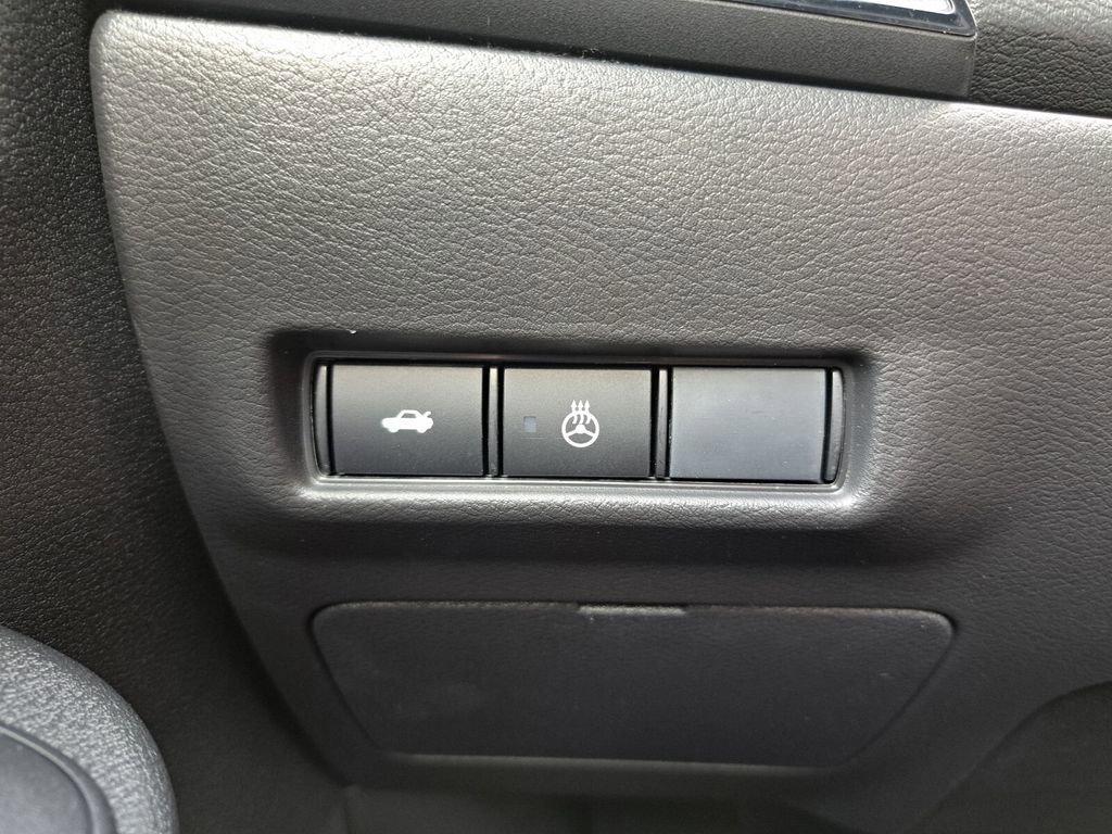Used 2026 Nissan Sentra SV w/ SV Convenience Package FWD image 15