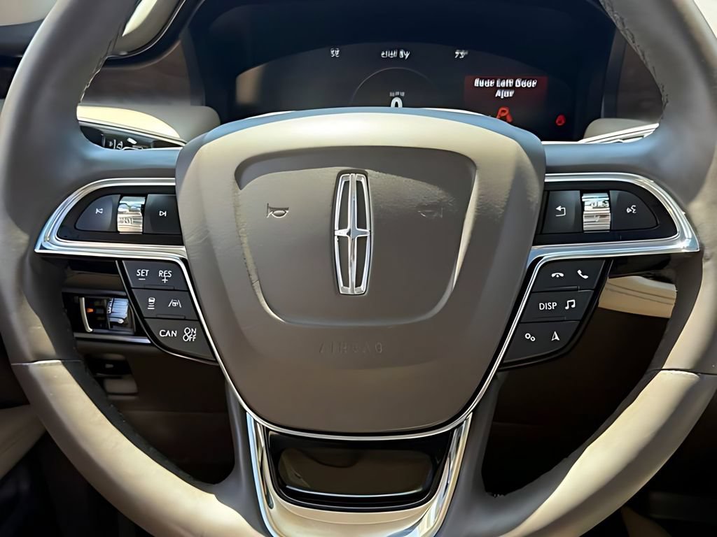 Used 2023 Lincoln Nautilus Reserve w/ Equipment Group 201A AWD/4WD image 9