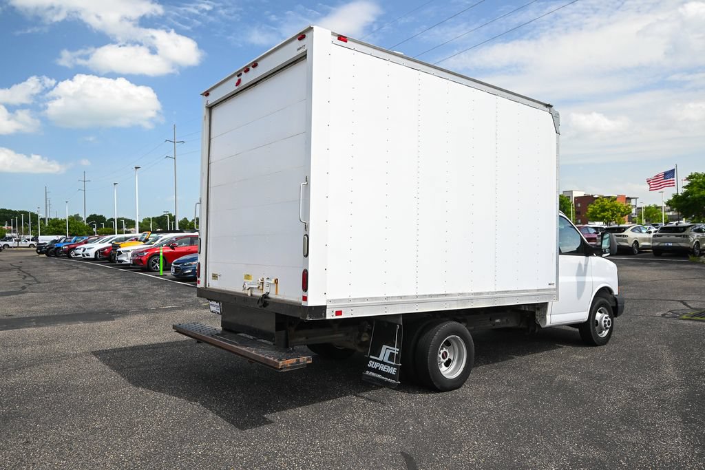 Used 2016 GMC Savana 3500 RWD image 5