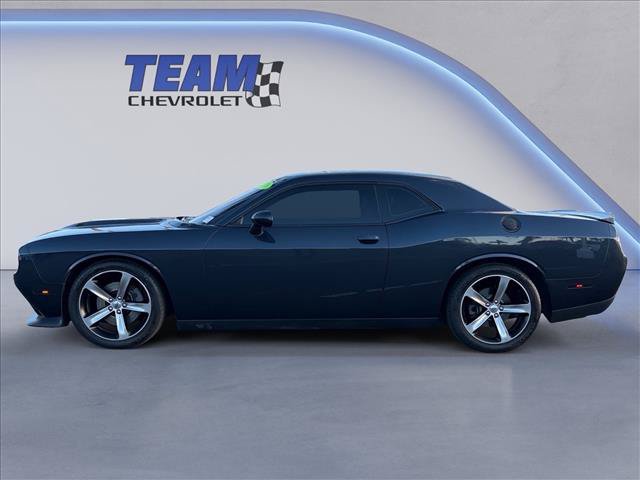 Used 2019 Dodge Challenger R/T w/ Driver Convenience Group RWD image 2