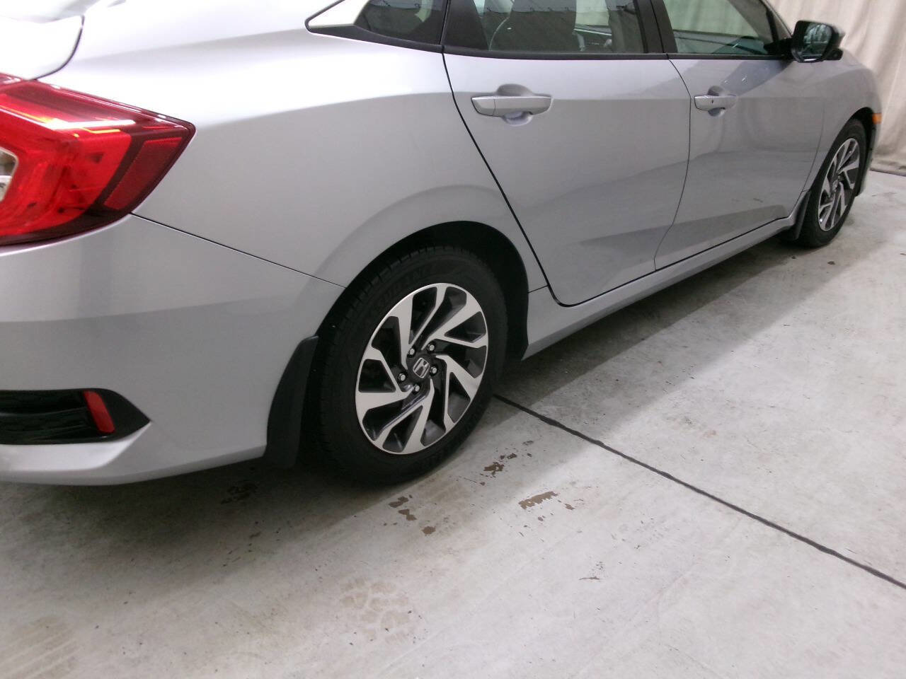 Used 2017 Honda Civic EX image 8