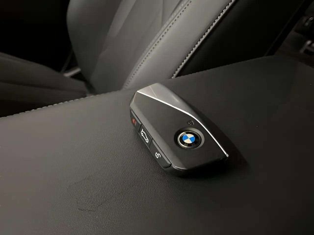 Used 2025 BMW X3 xDrive30i AWD/4WD image 88