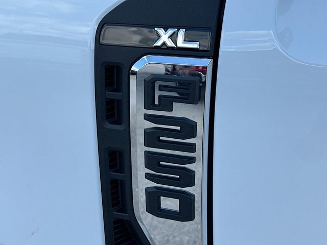 New 2026 Ford F250 XL w/ FX4 Off-Road Package AWD/4WD image 15